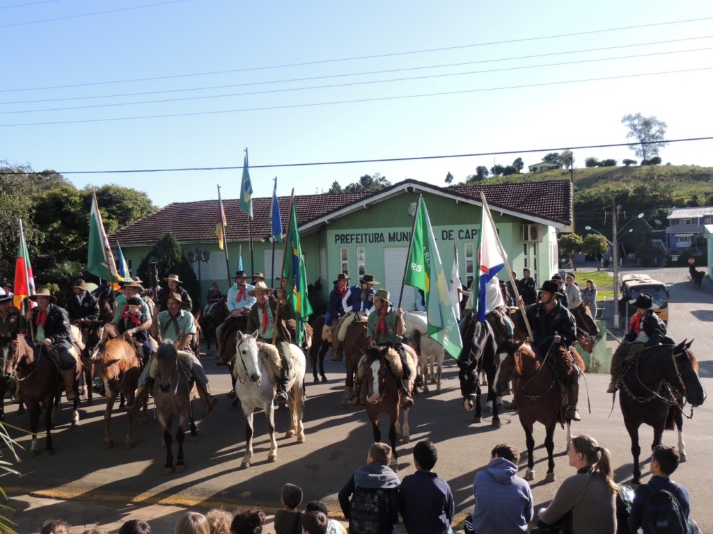 Cavalgada_Região_dos_vales_Capitão (Large)