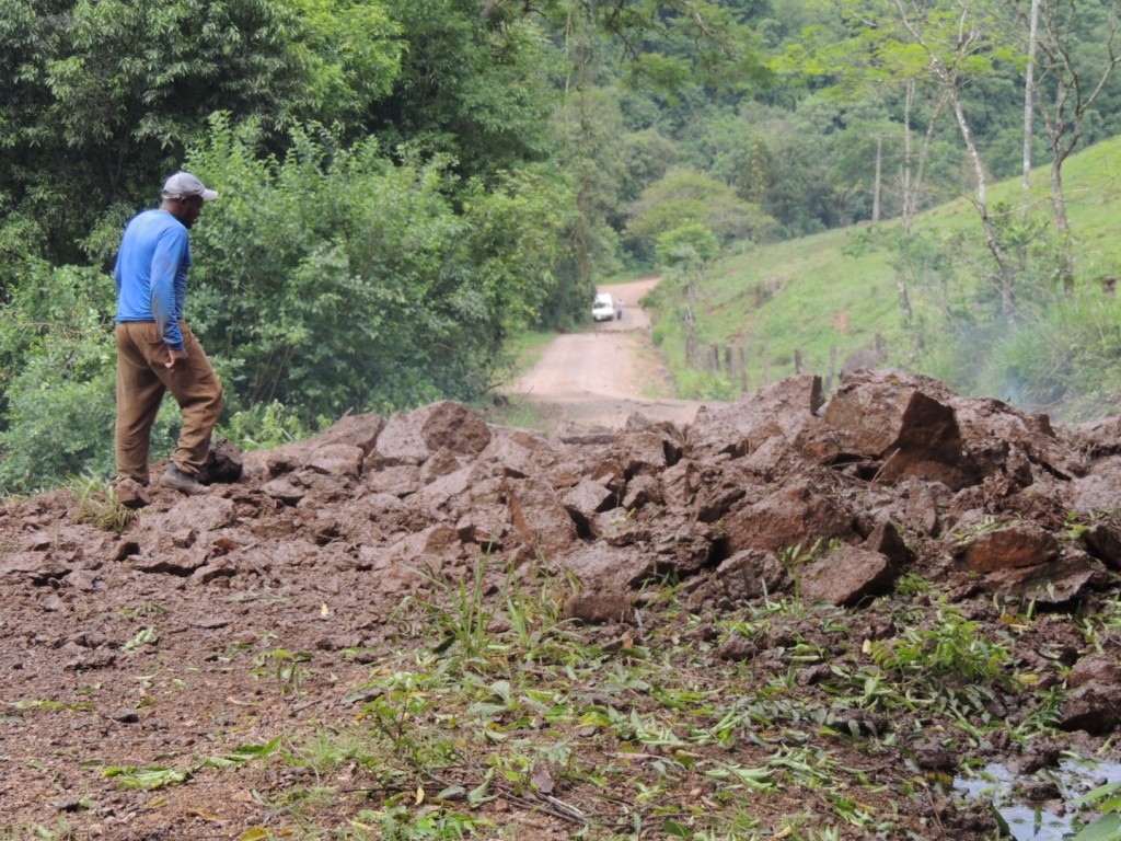 Detonação_Alargamento_Acesso_Gruta (Large)